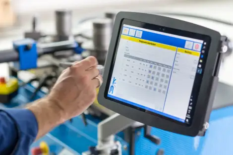 PBT Tablet Teach-In – Steuerung für Profilbiegemaschinen – Detail