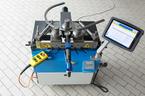 PBT Tablet350 - Control for profile bending machines - Detail