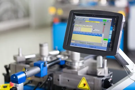 PBT Tablet350 - Control for profile bending machines - Detail